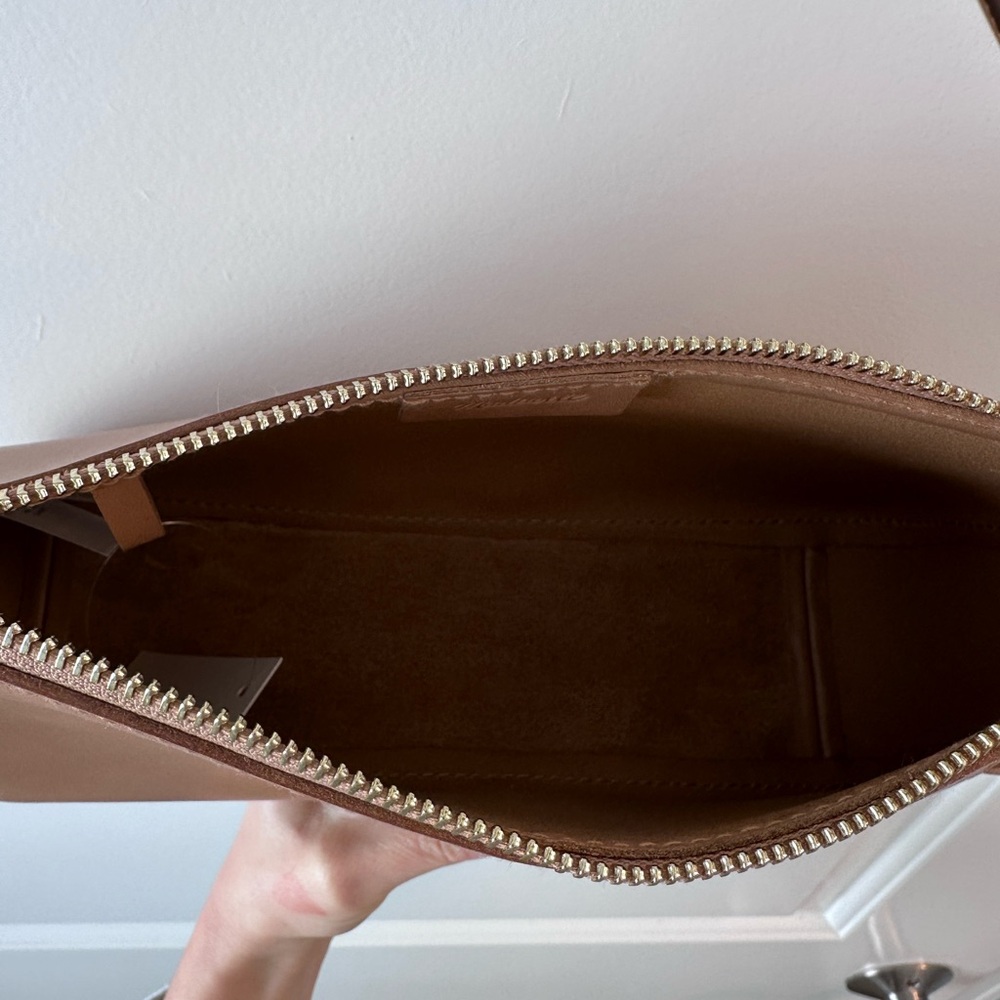 Madewell The Sculptural-Buckle Shoulder Bag in Amber Brown - Picture 5 of 7